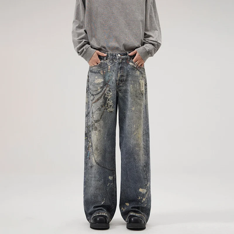 Herren Weit geschnittene Stonewashed-Denim-Jeans mit Kettenprint, Farb‑Splatter und bodenlangem Saum Drune