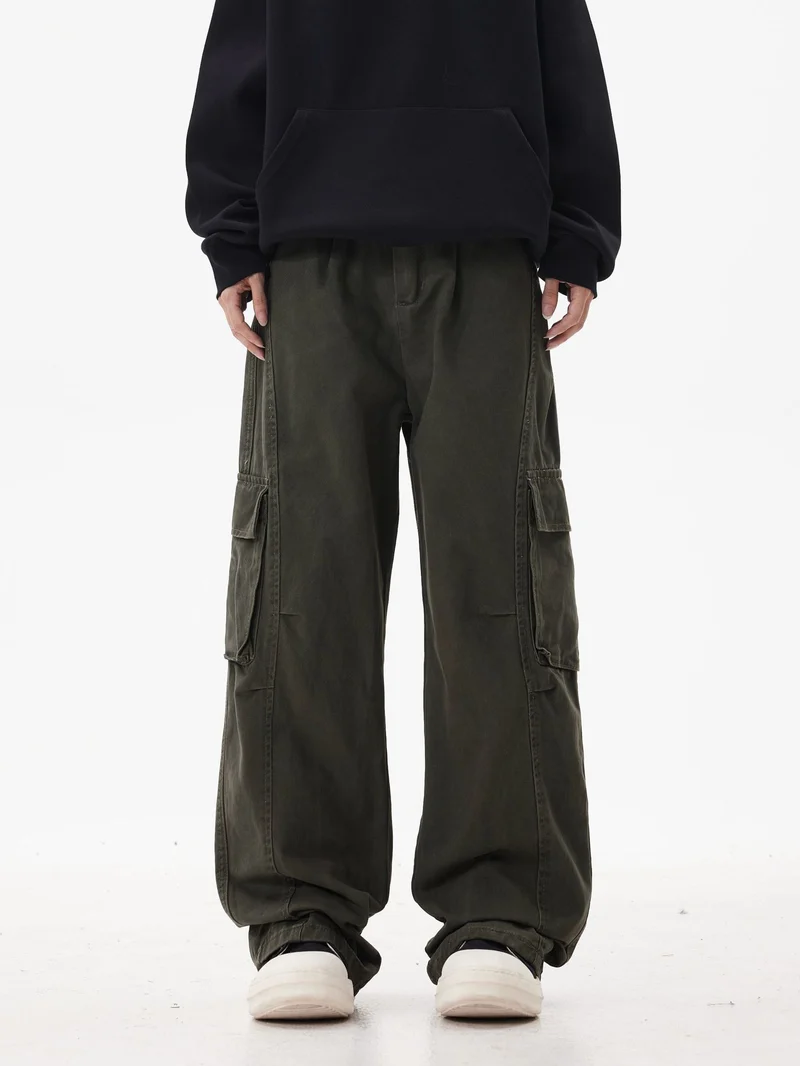 Herren Utility-Cargohose im Oversize-Twill mit tiefem Schritt und aufgesetzten Pattentaschen Drune