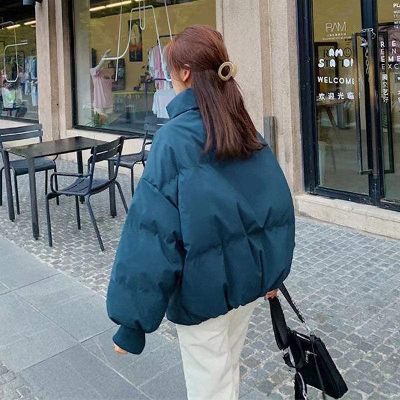 Damen Kurz geschnittene Stepp-Winterjacke mit Stehkragen, Reißverschluss und Rippbündchen Drune
