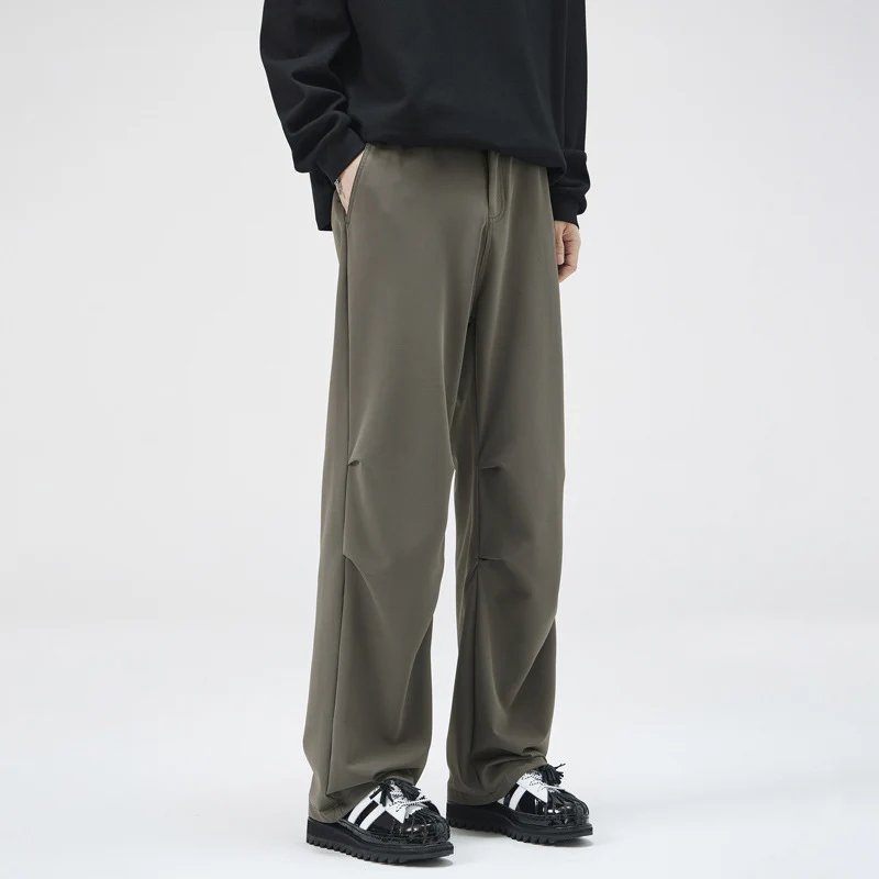 Herren Relaxed-Fit Technikhose mit geradem Bein, elastischem Bund und technischen Details Drune