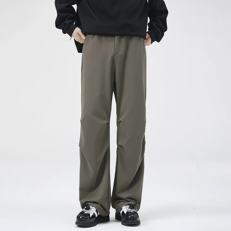Herren Relaxed-Fit Technikhose mit geradem Bein, elastischem Bund und technischen Details Drune