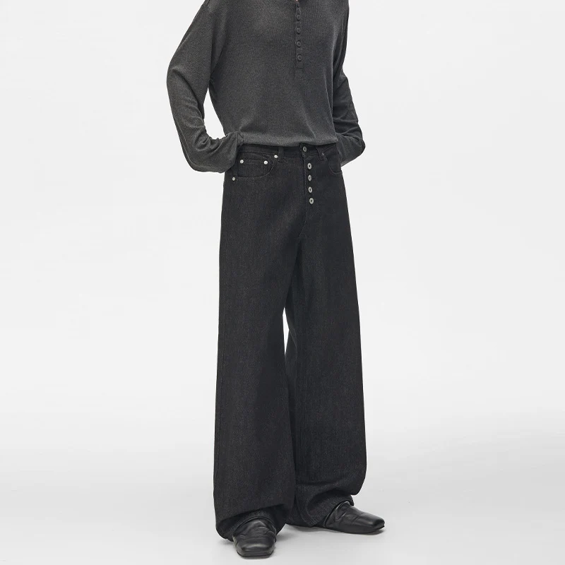 Herren Hochtaillierte weite Denim-Hose mit sichtbarer Knopfleiste und extra langem Saum Drune