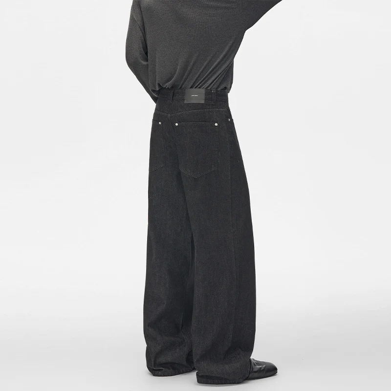 Herren Hochtaillierte weite Denim-Hose mit sichtbarer Knopfleiste und extra langem Saum Drune