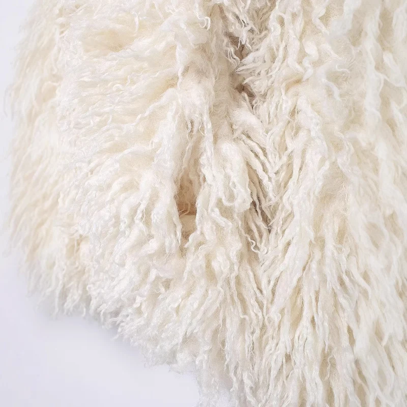 Damen Kurzjacke aus Kunstfell mit langfloriger Shag-Struktur Drune