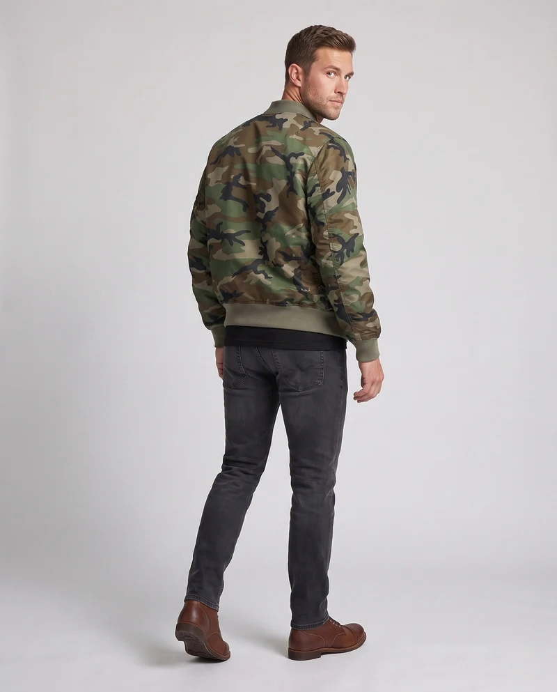 Herren Camouflage-Bomberjacke im Pilotenstil mit Armtasche und gerippten Bündchen Drune