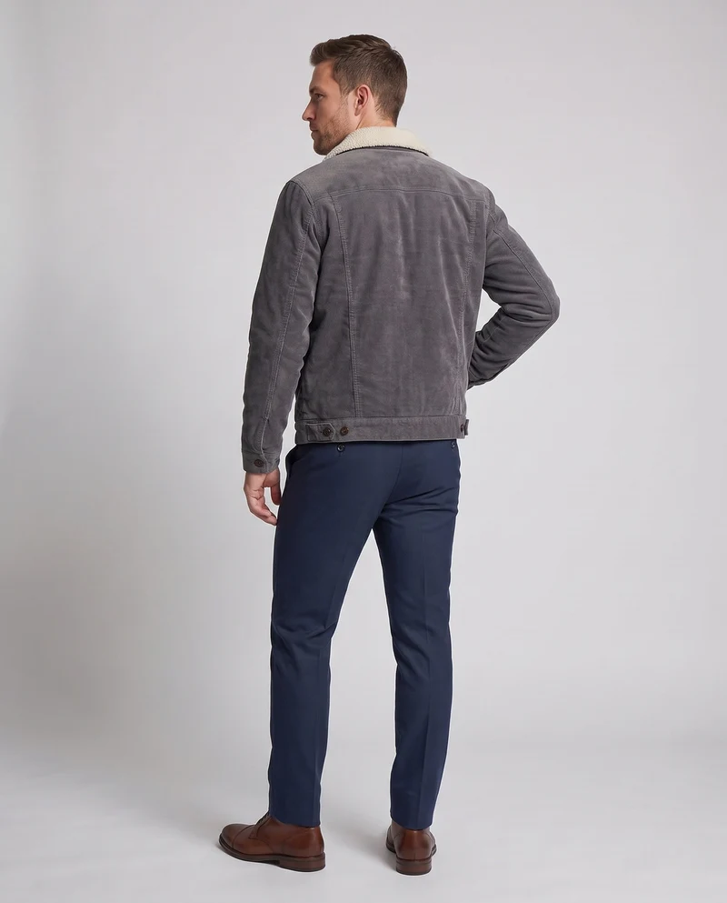 Herren Cordjacke im Trucker-Stil mit ganzflächigem Sherpa-Futter und Teddy-Kragen Drune