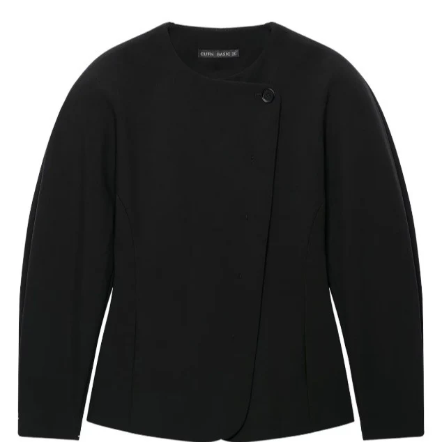 Damen Taillierte Blazerjacke mit asymmetrischer Knopfleiste und Rundhalsausschnitt Drune