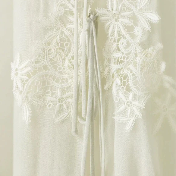Damen Romantische Tunika‑Bluse mit Spitzenapplikation, Volantsaum und Ballonärmeln Drune