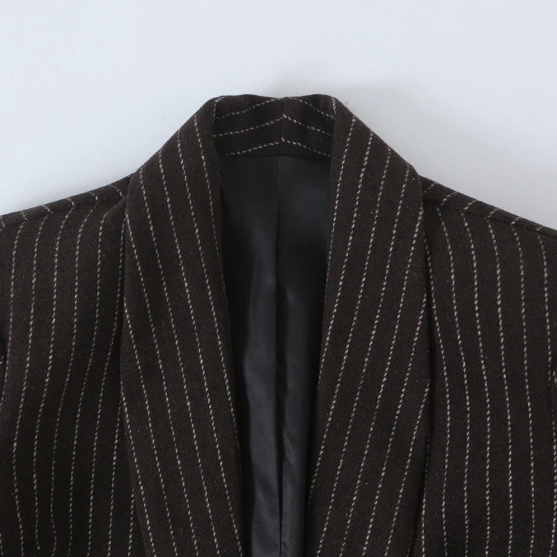 Damen Nadelstreifen-Blazer mit Schalkragen und leicht taillierter Silhouette Drune