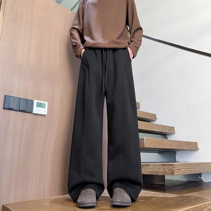 Herren Locker geschnittene Tech-Freizeithose mit elastischem Bund, Kordelzug & Bügelfalte Drune