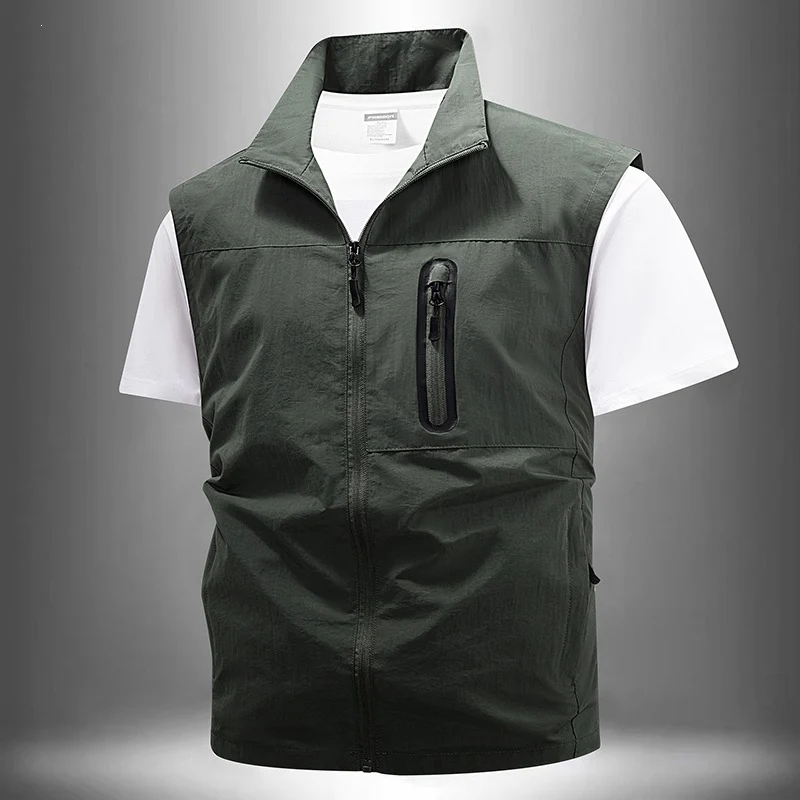 [Herren Leichte technische Utility-Weste mit hohem Stehkragen, wasserabweisenden Reißverschlusstaschen und Brustzip-Tasche] Drune