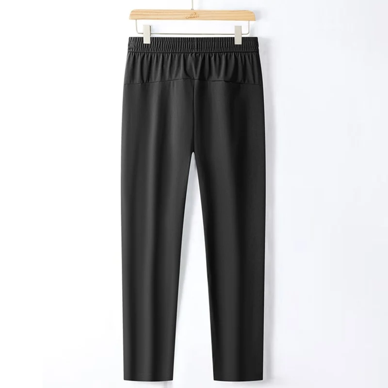 Herren Leichte Tech-Jogginghose mit elastischem Bund, Tunnelzug und schmaler Passform Drune