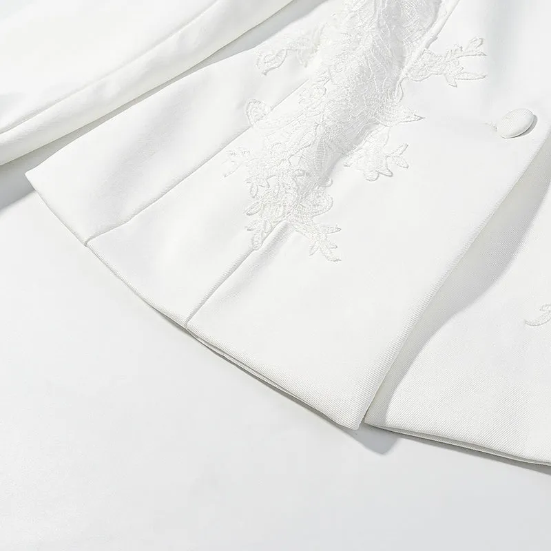 Damen Taillierte Kurzjacke mit Stehkragen und floraler Stickerei Drune