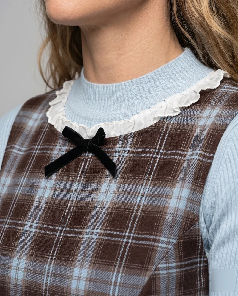 Damen Kleid mit kariertem Oberteil und fließendem Rock