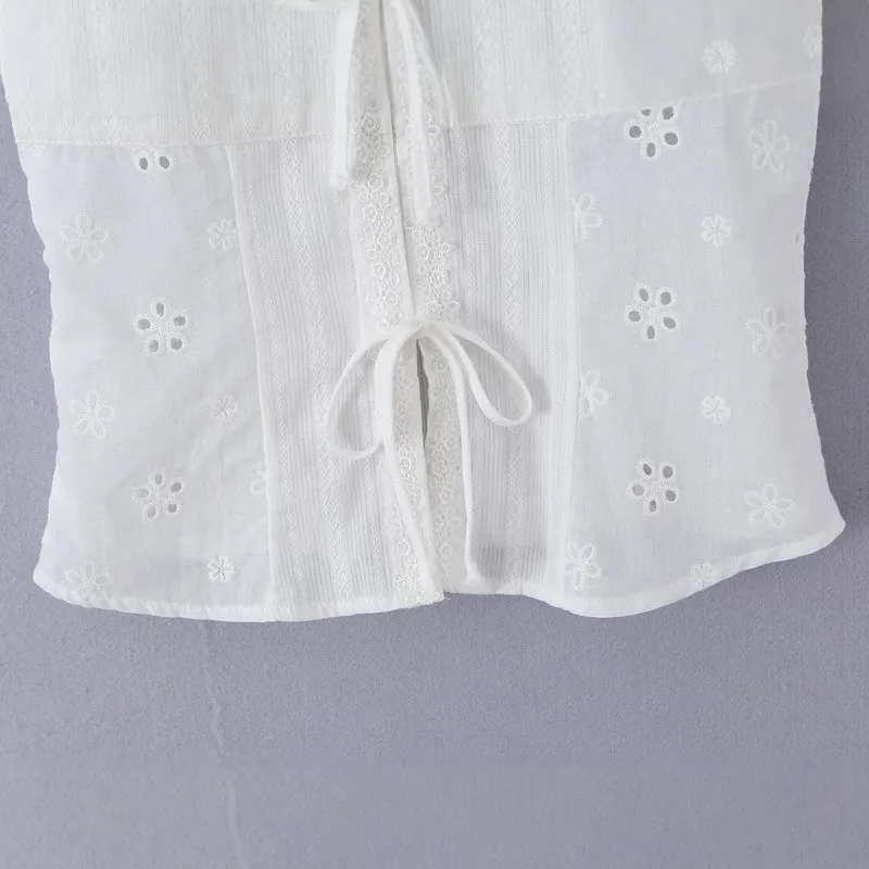 Damen Broderie-Anglaise Bluse mit Puffärmeln, Taillenbetonung und vorderer Bindung Drune