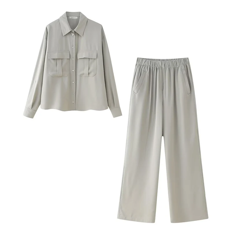 Damen Zweiteiliges Ensemble mit Oversized-Hemd, Pattentaschen und weiter Gummibundhose Drune