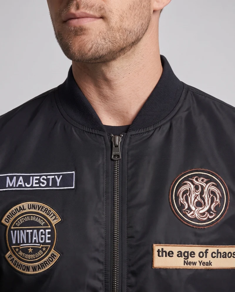 Herrenmode Bomberjacke mit einzigartigen Patches Drune