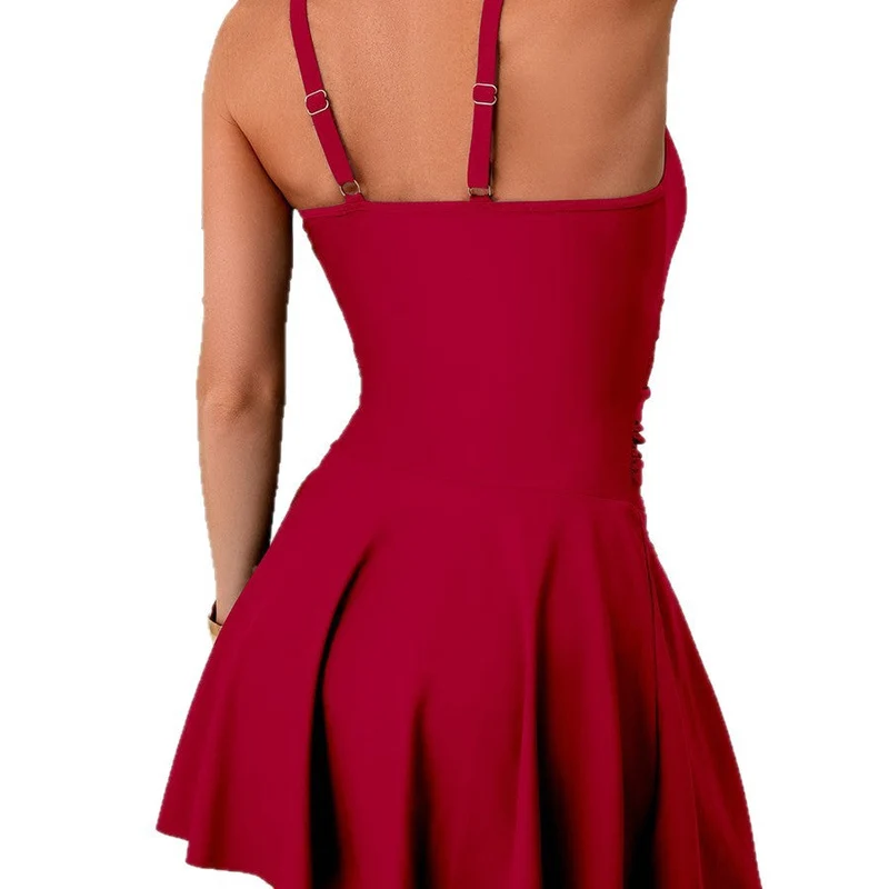 Damen Tankini mit figurbetontem Rock und sportlichem Oberteil Drune