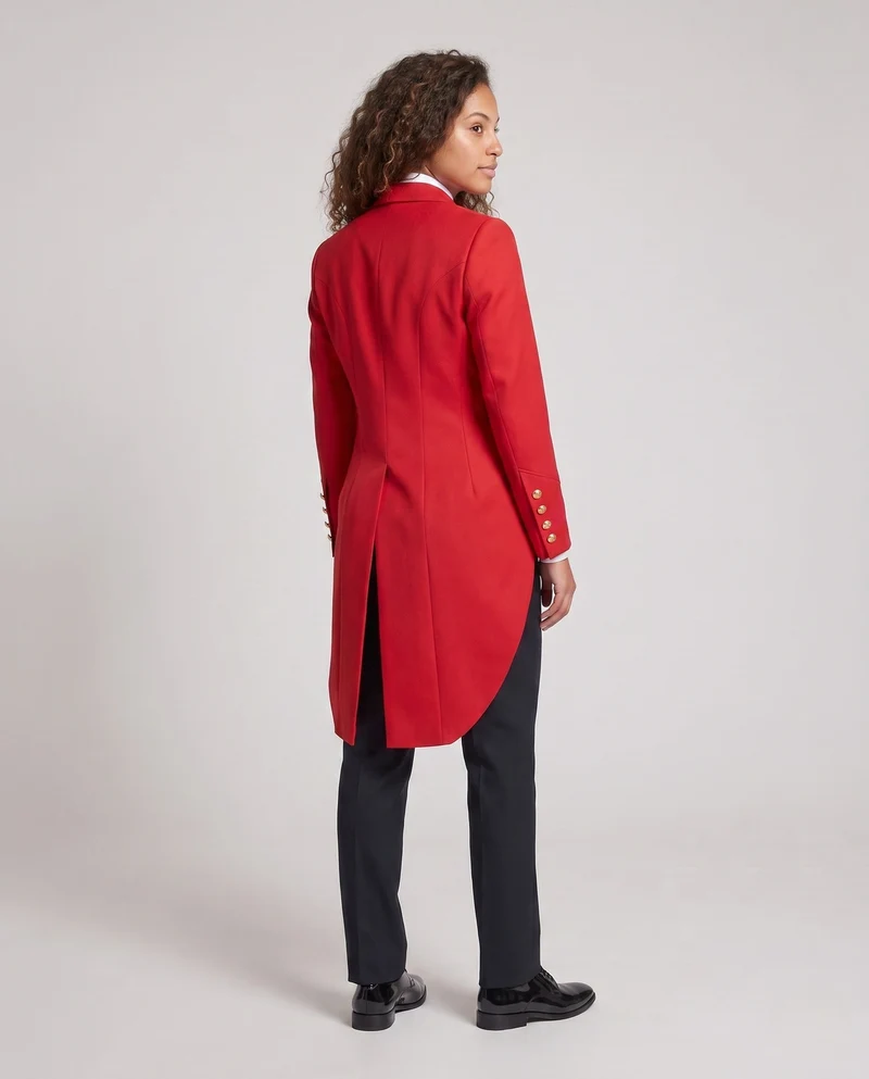 Damen eleganter Frack mit kunstvollen Knopfdetails und passendem Fliege Drune