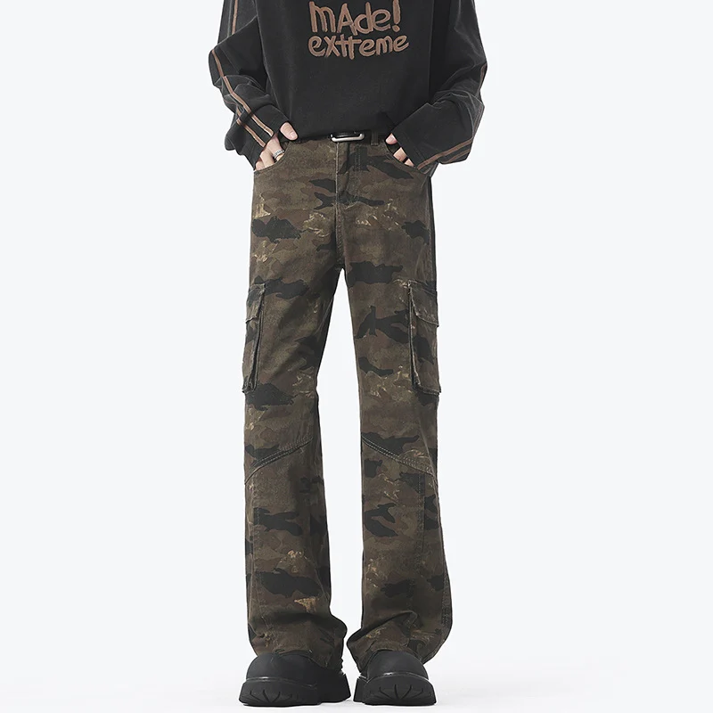 Herren Cargohose im weiten Marlene-Cut mit Camouflage‑Print und Kniepaneelen Drune