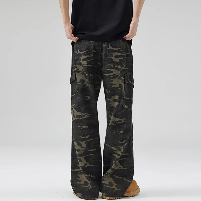 Herren Cargohose im weiten Baggy‑Cut mit Camouflage‑Print, Knieabnähern und Pattentaschen Drune