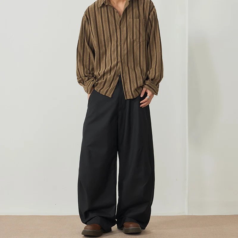 Herren Bodentiefe Oversize-Twillhose mit extra weitem Bein und cleanem Minimaldesign Drune