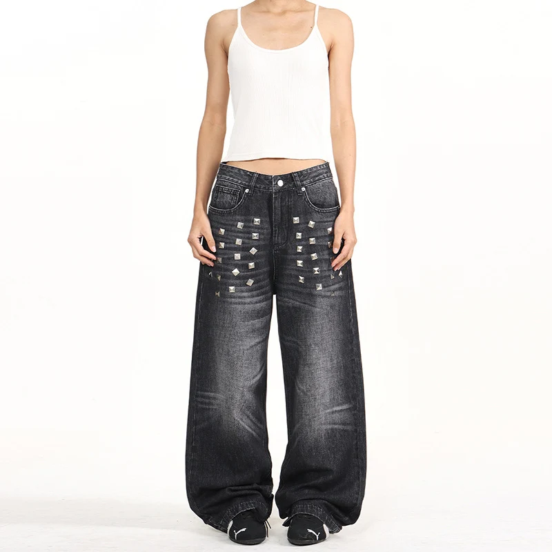 Damen Extraweite Nieten-Baggy-Jeans mit tiefem Bund und Used-Wash Drune