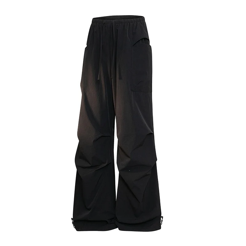 Herren Oversize-Cargohose im Tech-Look mit Tunnelzugbund, extra weitem Bein & verstellbaren Beinabschlüssen Drune