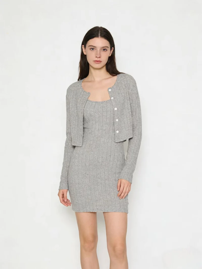 Damen Figurbetontes Strickkleid mit passender Strickjacke Drune