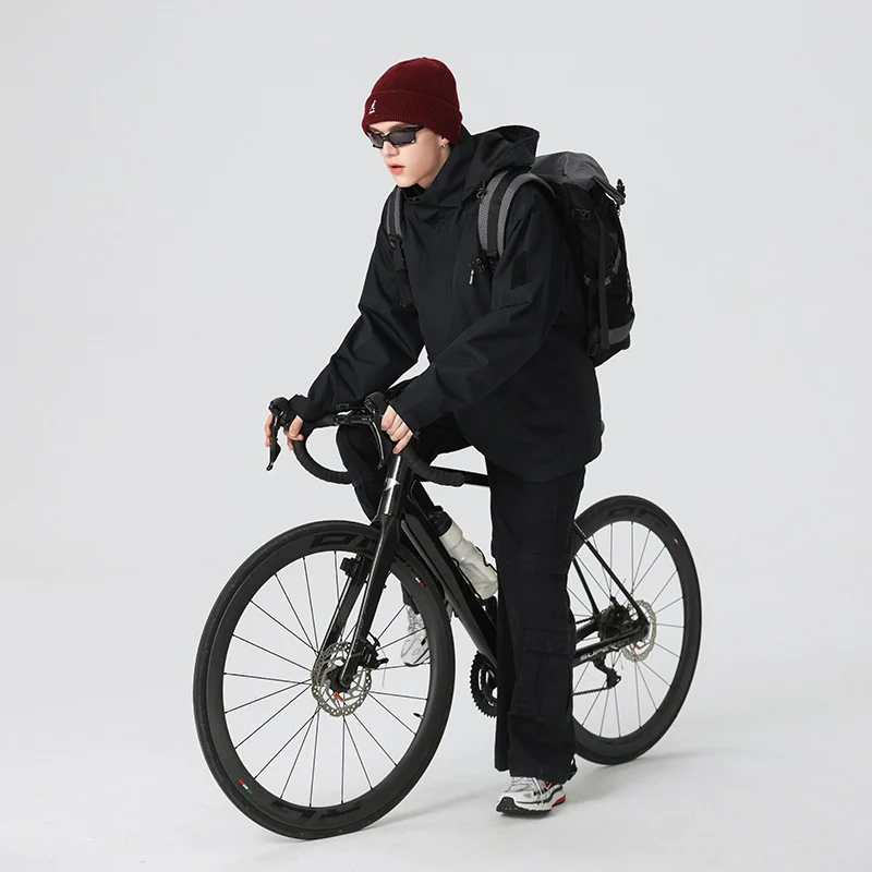 Herren Technische wasserdichte Outdoorjacke mit Kapuze, verschweißten Nähten und verdeckten Reißverschlüssen Drune