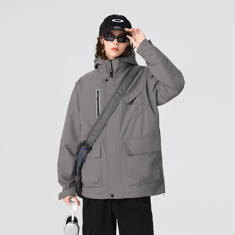 Herren Technische Regen‑Softshelljacke mit Kapuze, verschweißten Nähten und taktischen Taschen Drune
